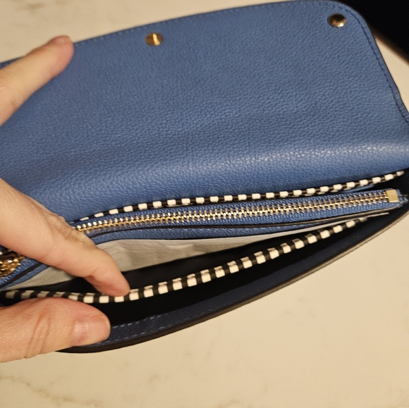 NWT HENRI BENDEL WALLET WITH STRAP - Picture 5 of 10